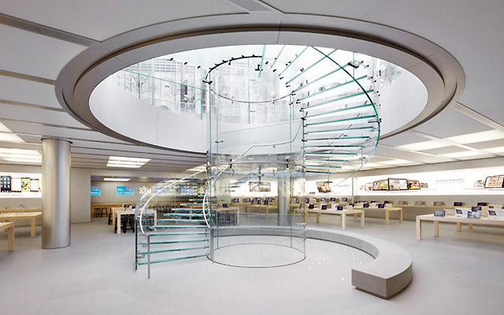 фото: лестница slow-run в здании Apple, стекло Sedak