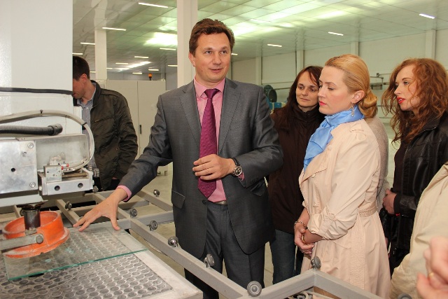 переработчик и производитель листового стекла, Glas Trösch переработчик и производитель листового стекла, Glas Trösch