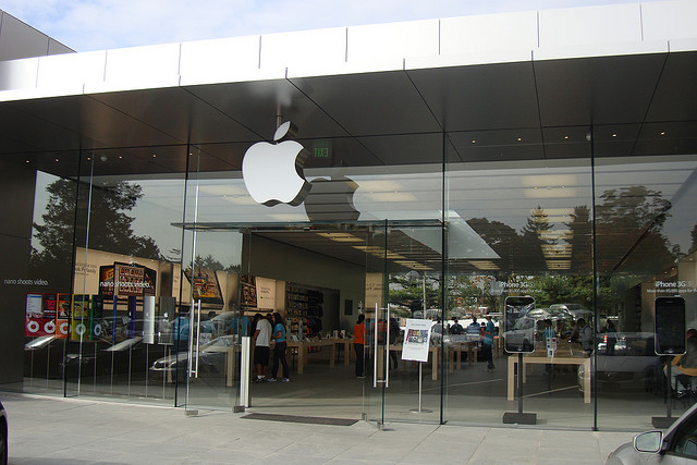 Стекло, остекление магазина, Apple Стекло, остекление магазина, Apple