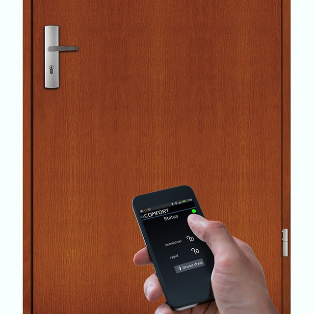 «Умные» входные двери, Zakład Stolarki Budowlanej CAL, замок autoLock AV3, Winkhaus «Умные» входные двери, Zakład Stolarki Budowlanej CAL, замок autoLock AV3, Winkhaus