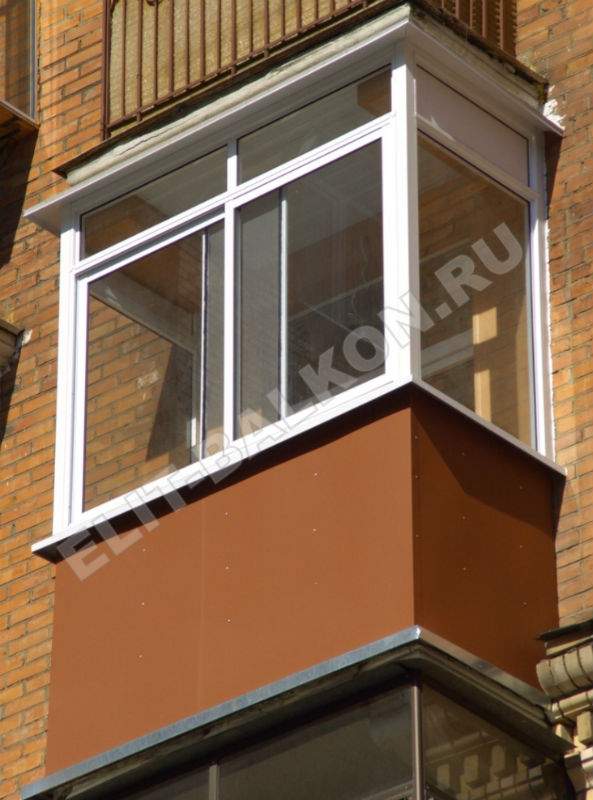 Внешняя отделка балкона гладким оцинкованным листом