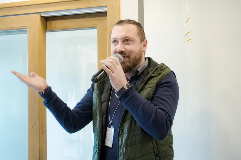 Фото: Алексей Нагишев, руководитель технического сервиса и сопровождения продаж по Москве, Московской области, республике Беларусь, тренер Roto Campus. 