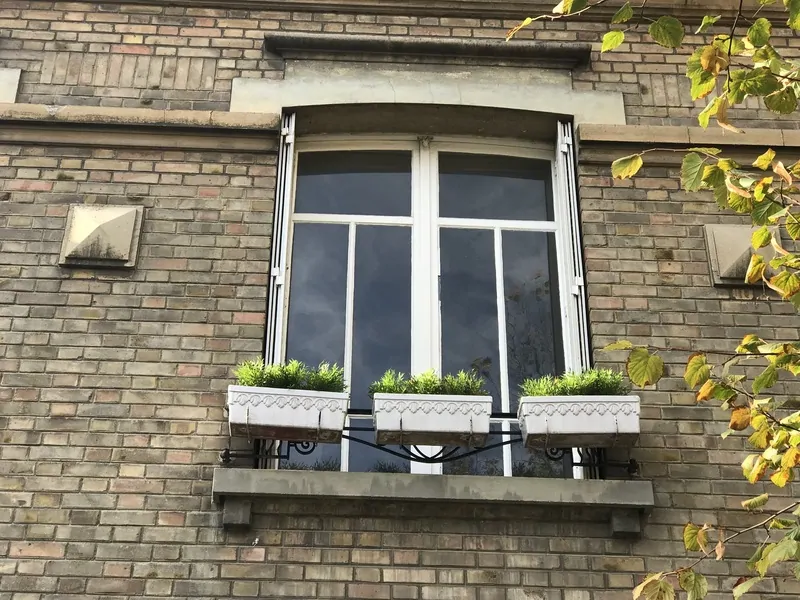 Фото: балконное окно французское. Створка может быть поворотной, поворотно-откидной и откидно-поворотной, © oknamedia 