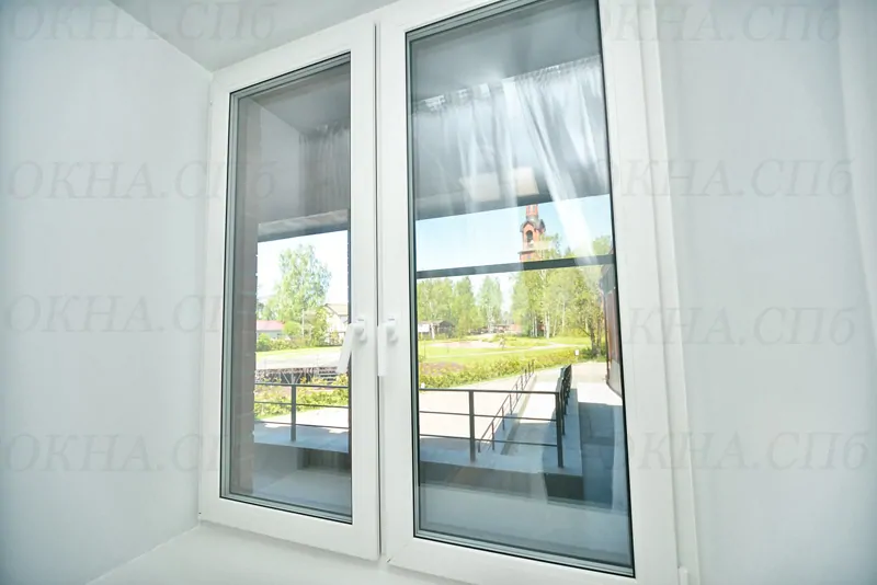 Фото: новые окна и ремонт внутри здания, © okna-spb.ru 