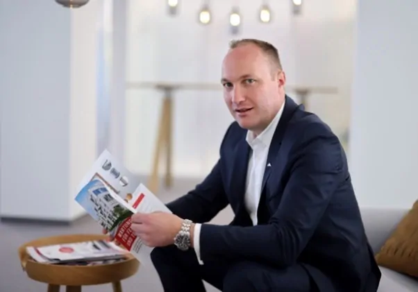 Dr. Christian  Faden. © 