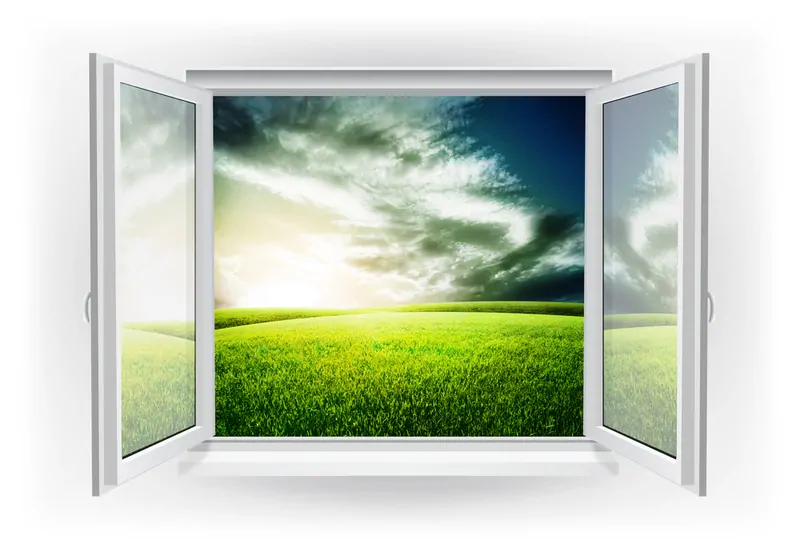 Фото: двухстворчатое окно со штульпом. © photogenica.ru 