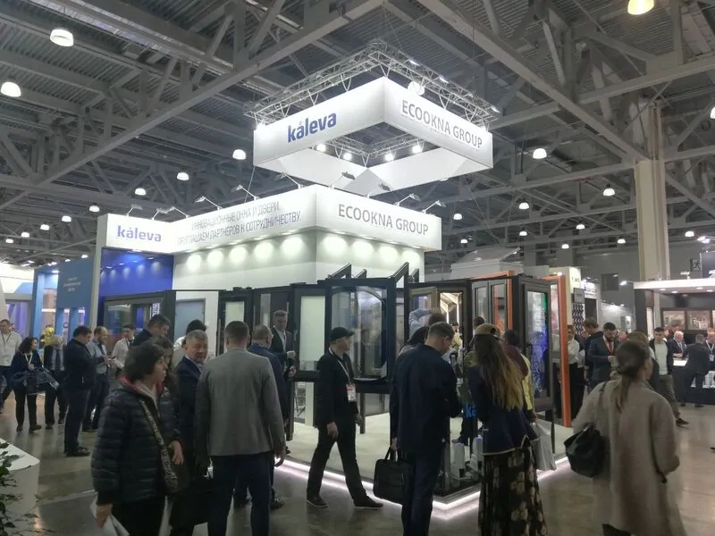 Фото: стенд ECOOKNA на Mosbuild 2023, © oknamedia