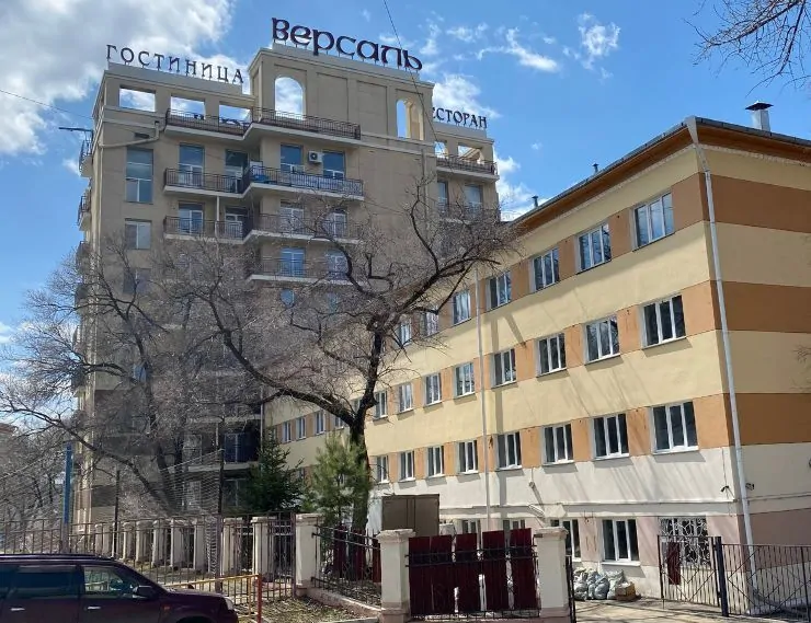 Гостиничный комплекс «Версаль» в Хабаровске в процессе реновации. © SIEGENIA 