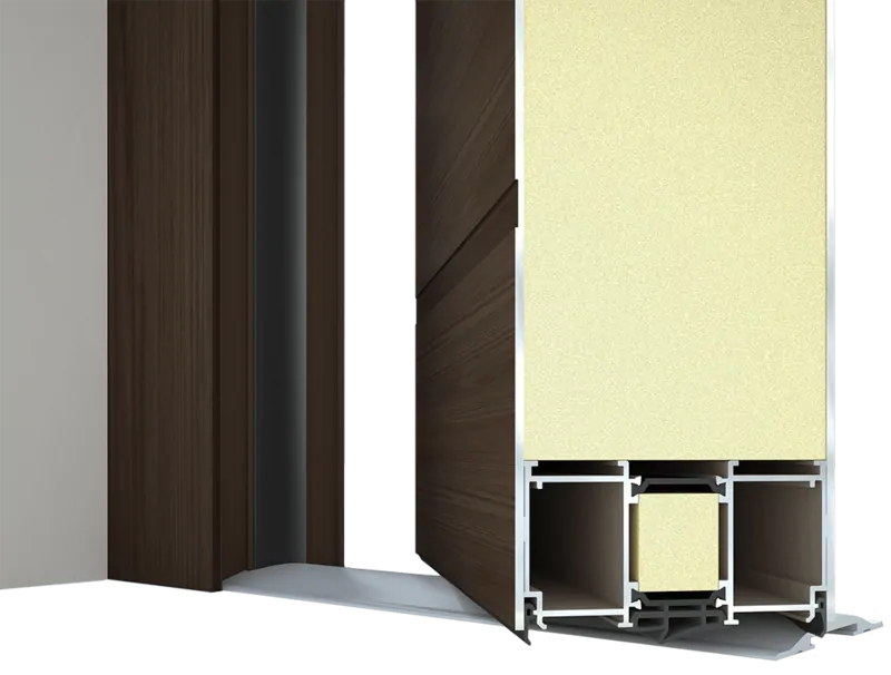 Вариант полотна пивотной двери – сэндвич-панель из алюминиевого листа и утеплителя. © Alumil  