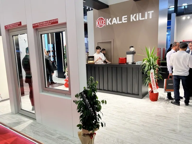 Стенд компании KALE, производитель фурнитуры для окон. © oknamedia 