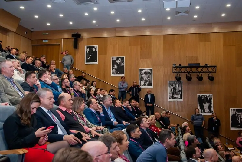 Фото: SIEGENIA. Гости на конференции  в честь 25-летия МИО 