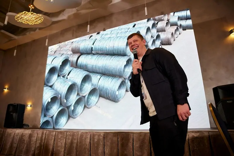 ОКОННЫЙ ФУТУРИЗМ в Казани © FUTURUSS 