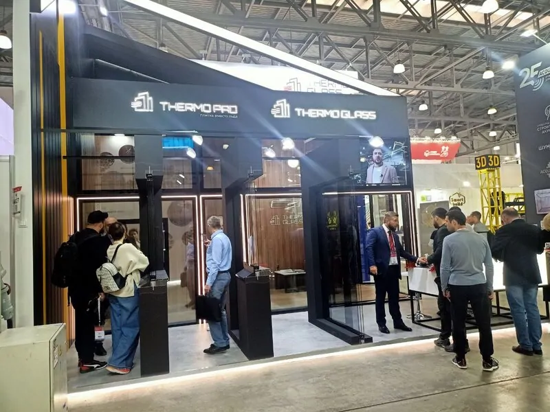 Фото: стенд ТЕРМО ГЛАС на Mosbuild 2024, © oknamedia 