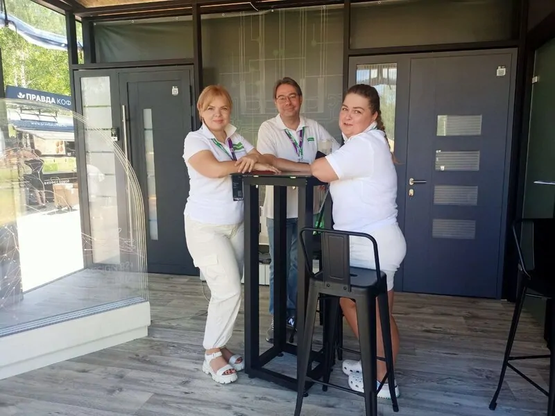 ECOOKNA GROUP  на OPEN VILLAGE 2024 демонстрирует высокотехнологичные окна и двери © Окнамедиа  