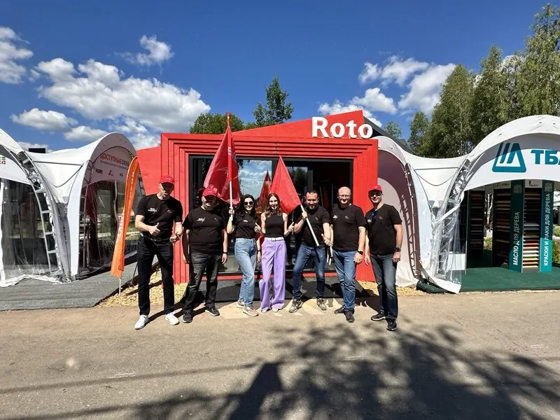 Пространство РОТО для общения на OPEN VILLAGE 2024 © okna media   