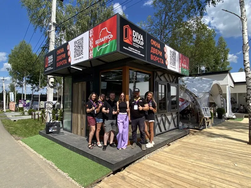 Выставочный стенд DIVA-Group на OPEN VILLAGE  © Окнамедиа  