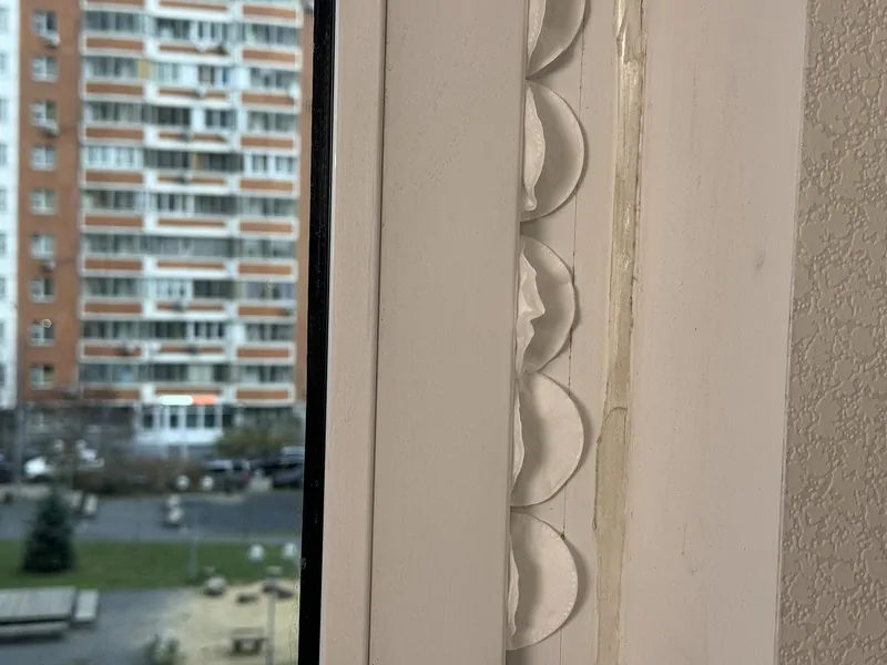 Продувание - основная проблема окон от застройщика. © oknamеdia 
