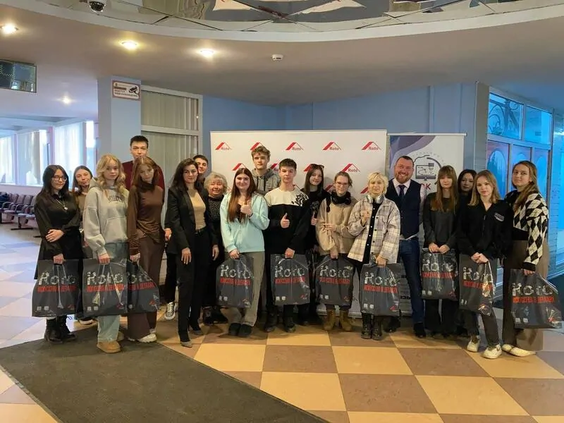  © Roto Russia Digital 