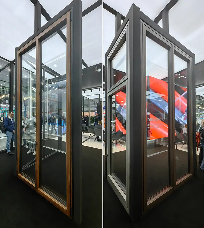 Фото: высокие распашные двери со стеклопакетом от компании Neoglass, © oknamedia
