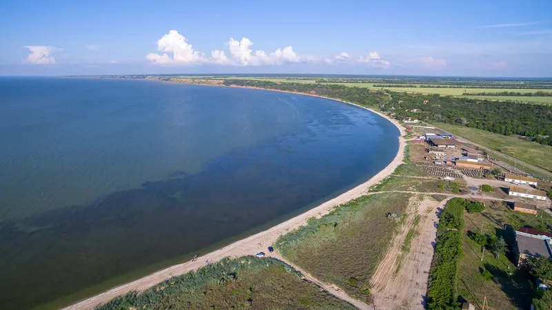 Фото © Фoтобанк Лори    