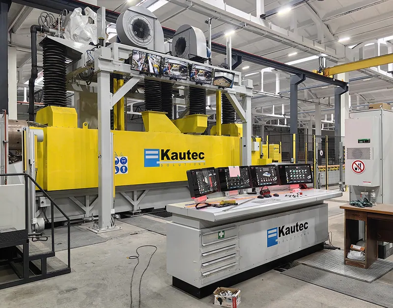 Новый пресс на заводе KRAUSS. © оknamedia  