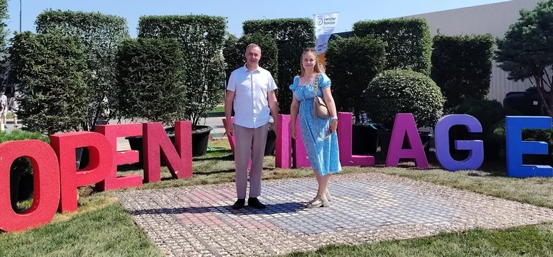 Андрей Ивлиев, руководитель региональных продаж ООО «Винтек Пластик» и Татьяна Берникова, руководитель направления по работе с архитектурно-проектными организациями ООО «Винтек Пластик», 