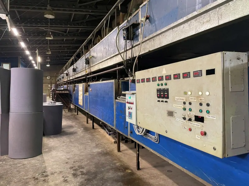 Фото: 2-этажная линия сушки для ПСУЛ на заводе Робибанд, © oknamedia