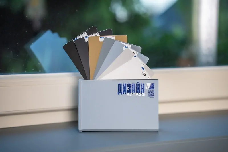 При ремонте монтажного шва окна установили подоконник от компании Витраж модели Дизайн © oкnamedia  