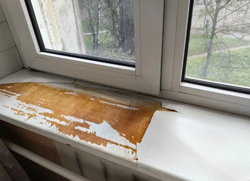Фото: последствие воздействия на подоконник с солнечной стороны почти за 30 лет эксплуатации, © Балашов Олег 