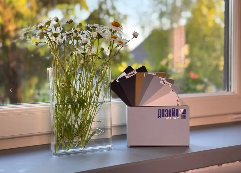 Установка подоконника на пластиковое окно своими руками завершена © оknamedia 