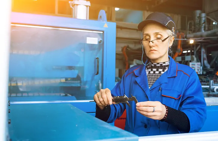 Контролер ОТК Warmex на производственной линии. ©  Warmex 