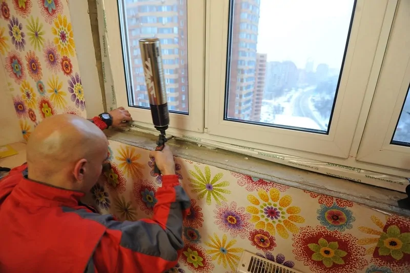 Теплый монтаж окон. © оknamedia   