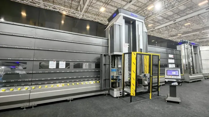 Линия по производству крупногабаритных стеклопакетов на выставке Eurasia Window 2024, © oknamedia 