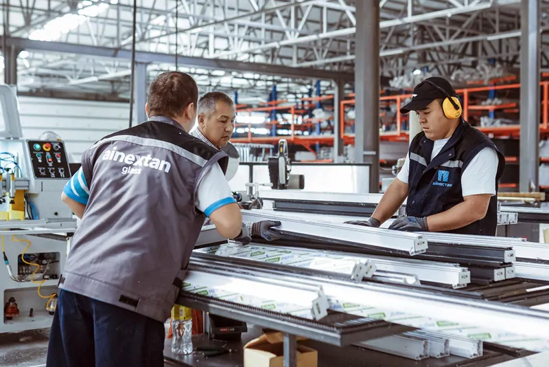 На одном из производственных участков нового завода СПК. © ГК Айнекстан 