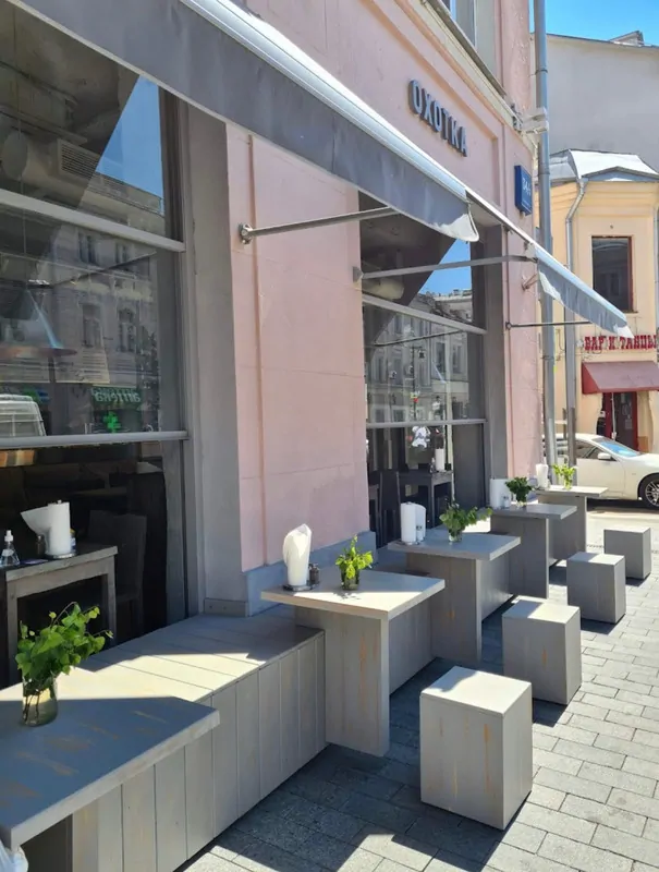 Автоматическое остекление лифт RALUMA открыто на проветривание. © RALUMA 