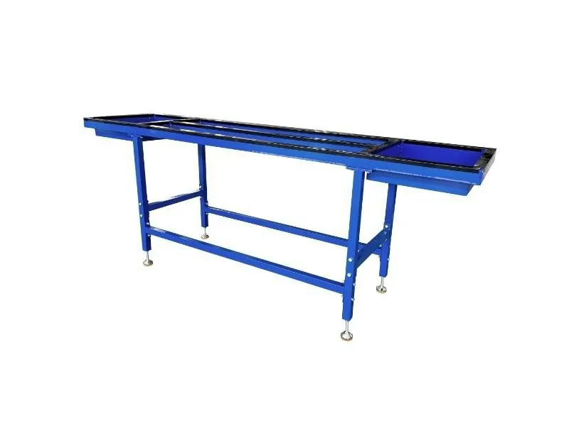 Монтажный стол для установки фурнитуры. © ЕТС Групп 