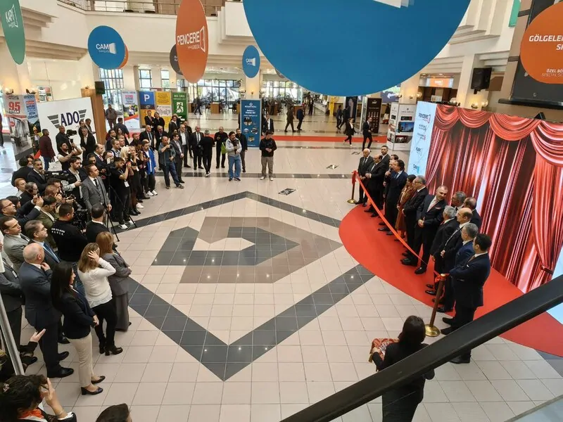 Торжественное открытие выставки Eurasia Window 2025. © oknamedia 