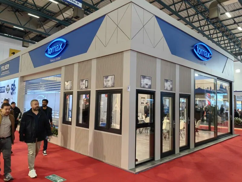 На Eurasia Window 2025 представлено много марок оконной и дверной фурнитуры. © oknamedia  