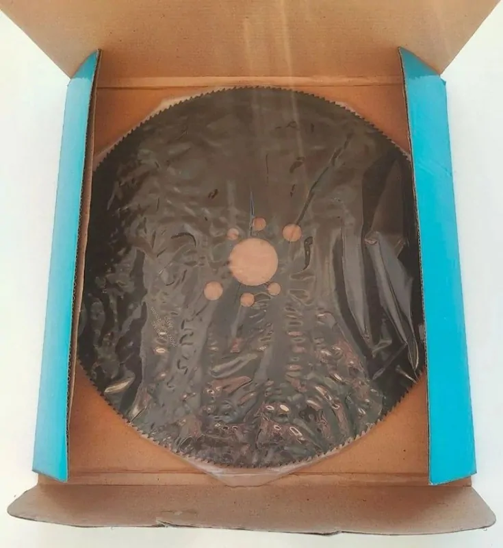 Фирменная упаковка пильных дисков RUIJIALI. © ЕТС Групп 