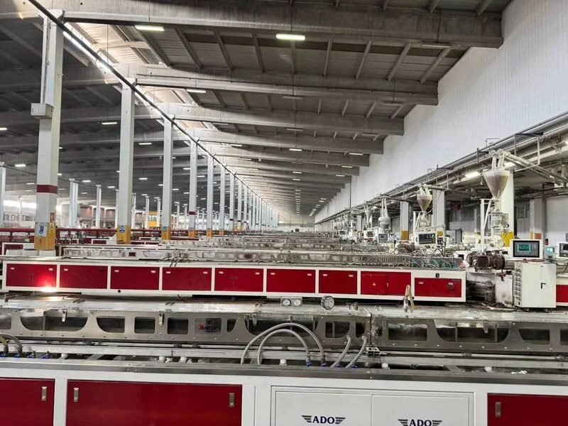 Завод по производству оконного профиля ADOPEN © oknamedia 