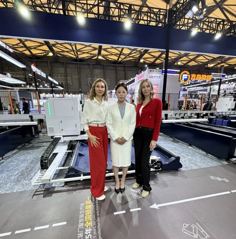 На выставке  Fenestration BAU China © oknamedia 