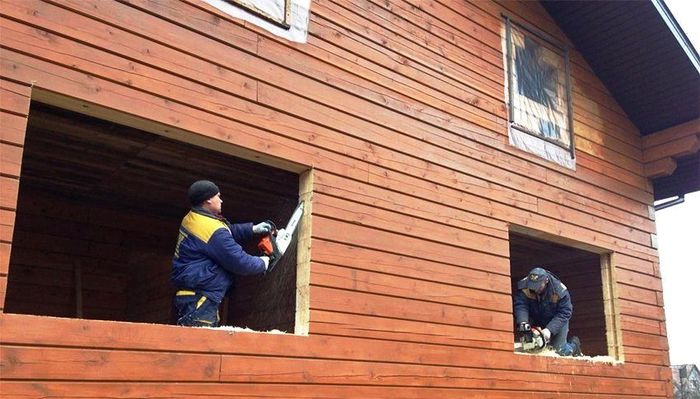 Фото: подготовка проема для установки пластикового окна в деревянный дом