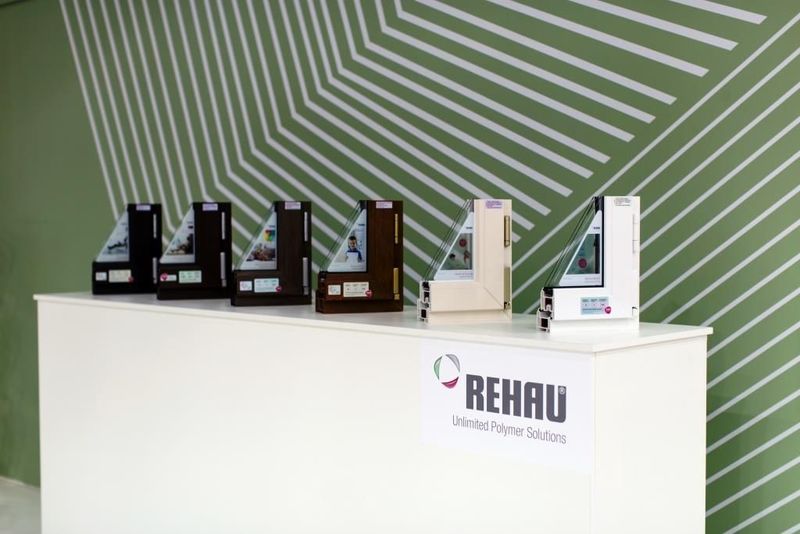 Фото: линейка профилей REHAU включает в себя различные продукты